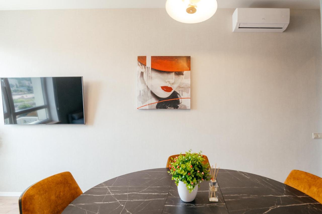 Pearl Premium Apartments 3 Kyiv Exterior photo